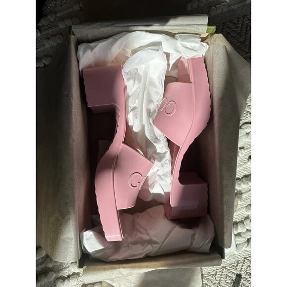 Gucci Pink Rubber Slide Sandals Size 6.5 Gucci Pink Rubber Slide Sandals Women's - Picture 3 of 9